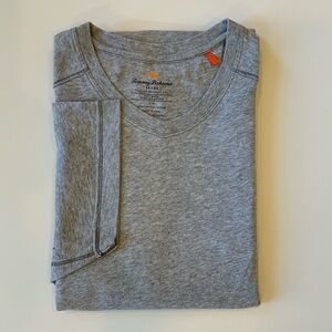 Tommy Bahama Cotton V-Neck Tee Large